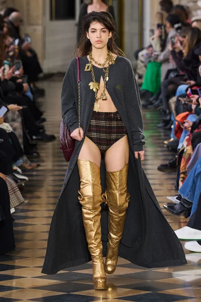 Look 36